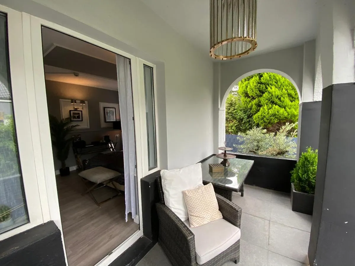 דיסלדורף Boutique Hotel Villa Sarah