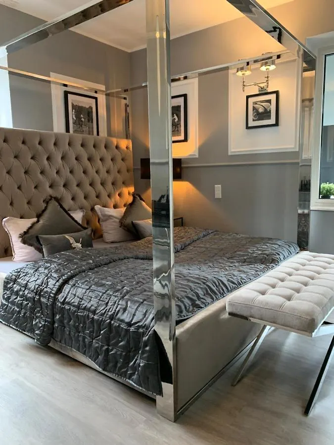 דיסלדורף Boutique Hotel Villa Sarah