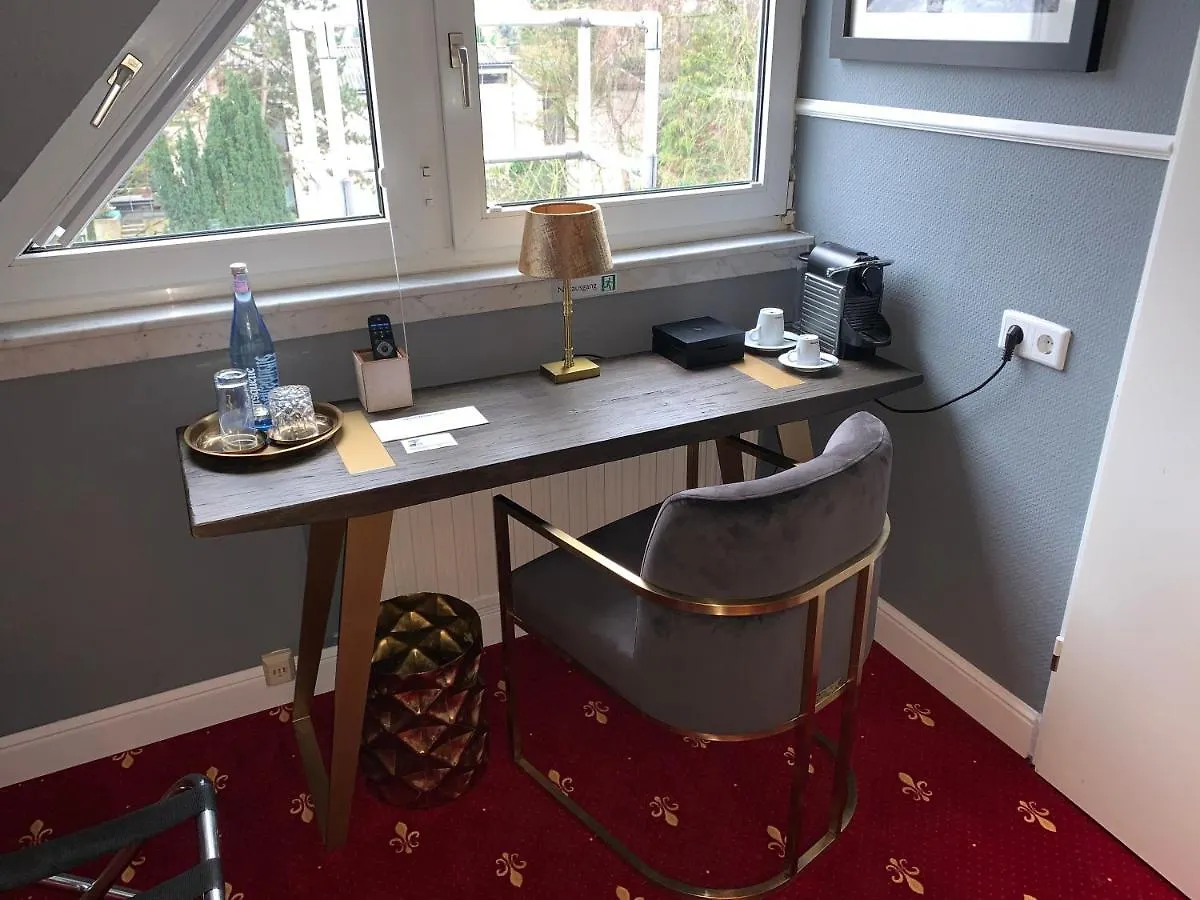 דיסלדורף Boutique Hotel Villa Sarah